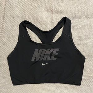 Nike WMNS sports bra